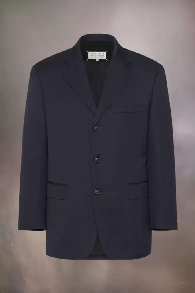 Blazer in Arbeit Blazer in Arbeit