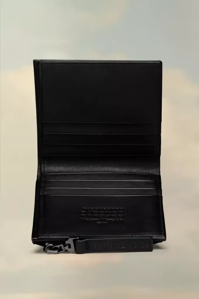 Gefaltete Lederbrieftasche Gefaltete Lederbrieftasche