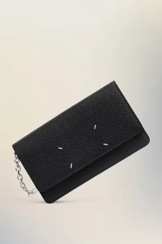 Geldbörse mit Kette und vier Stichen
