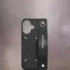 Handyhülle mit vier Stichen Handyhülle mit vier Stichen