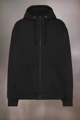 kapuzenpullover mit gesticktem logo 1 1 330x496 - Kapuzenpullover mit gesticktem Logo