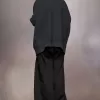 Kapuzensweatshirt mit umgekehrtem Logo Kapuzensweatshirt mit umgekehrtem Logo