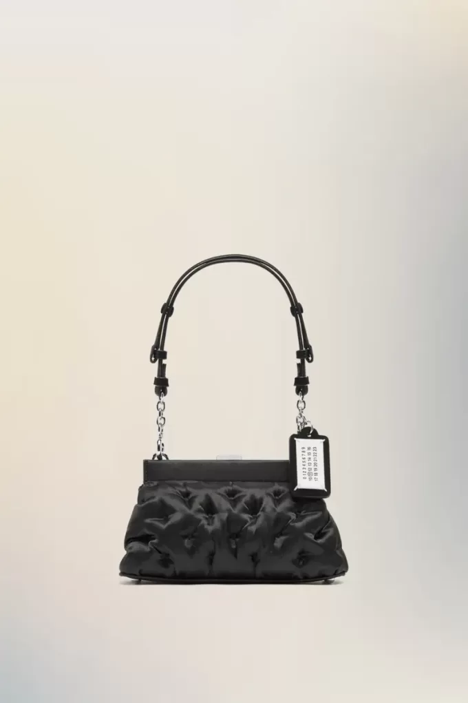 Kleine Clutch mit Glam Slam-Stickerei Kleine Clutch mit Glam Slam-Stickerei