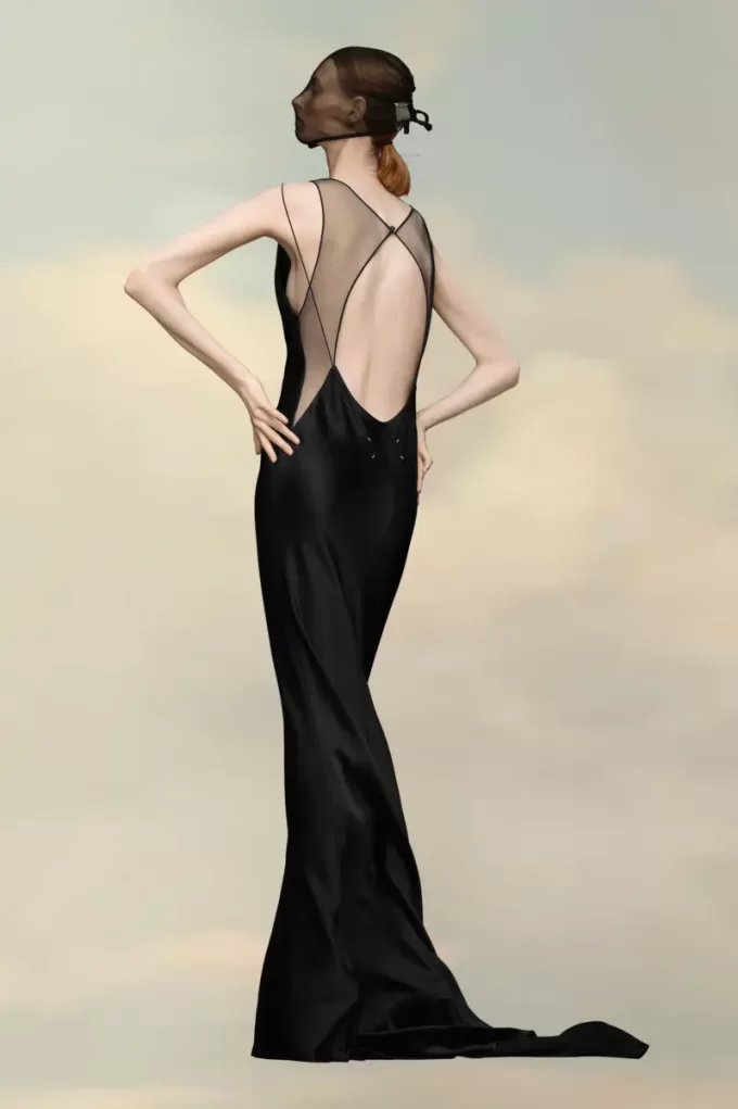 Maison Margiela – Kleid aus gehämmertem Satin Maison Margiela – Kleid aus gehämmertem Satin