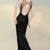 Maison Margiela – Kleid aus gehämmertem Satin Maison Margiela – Kleid aus gehämmertem Satin