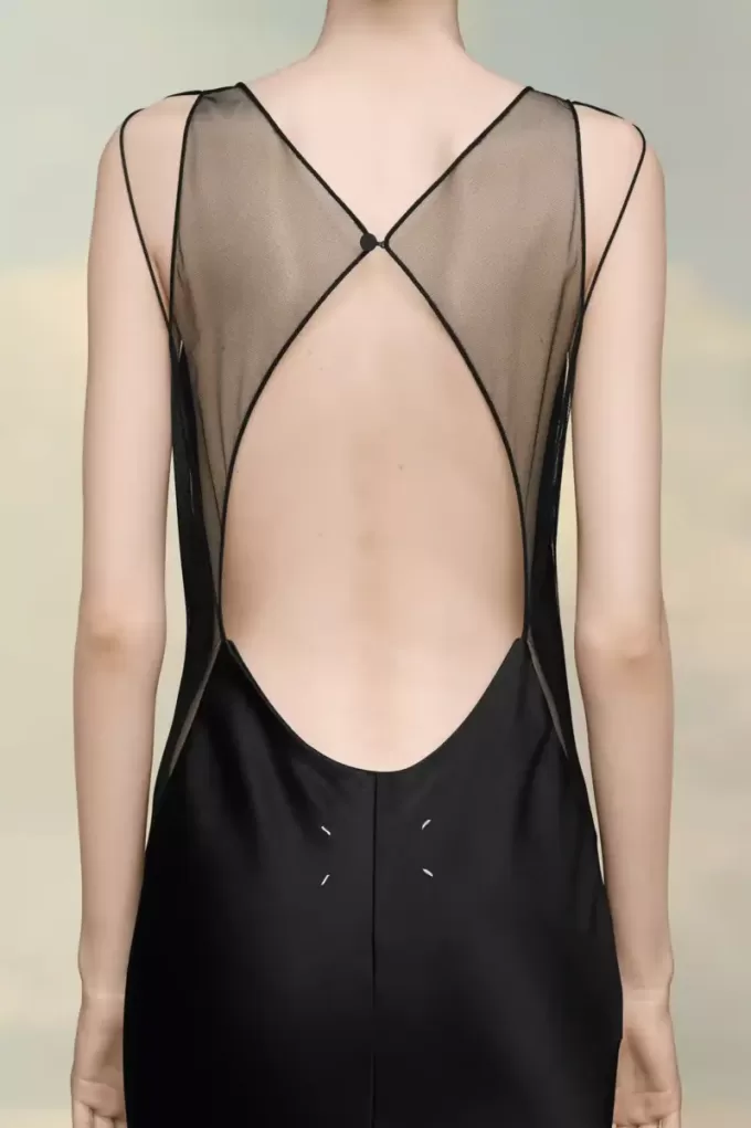 Maison Margiela – Kleid aus gehämmertem Satin Maison Margiela – Kleid aus gehämmertem Satin