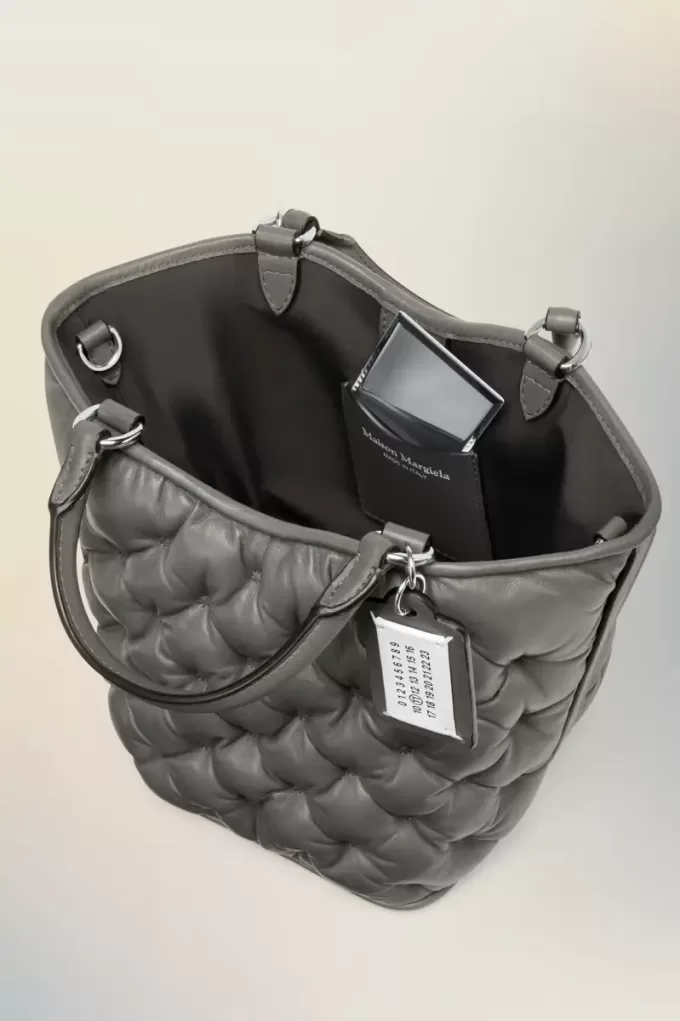 Mini-Tragetasche mit Glam-Slam-Stickerei Mini-Tragetasche mit Glam-Slam-Stickerei