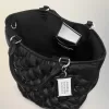 Mini-Tragetasche mit Glam-Slam-Stickerei Mini-Tragetasche mit Glam-Slam-Stickerei