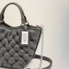 Mini-Tragetasche mit Glam-Slam-Stickerei Mini-Tragetasche mit Glam-Slam-Stickerei