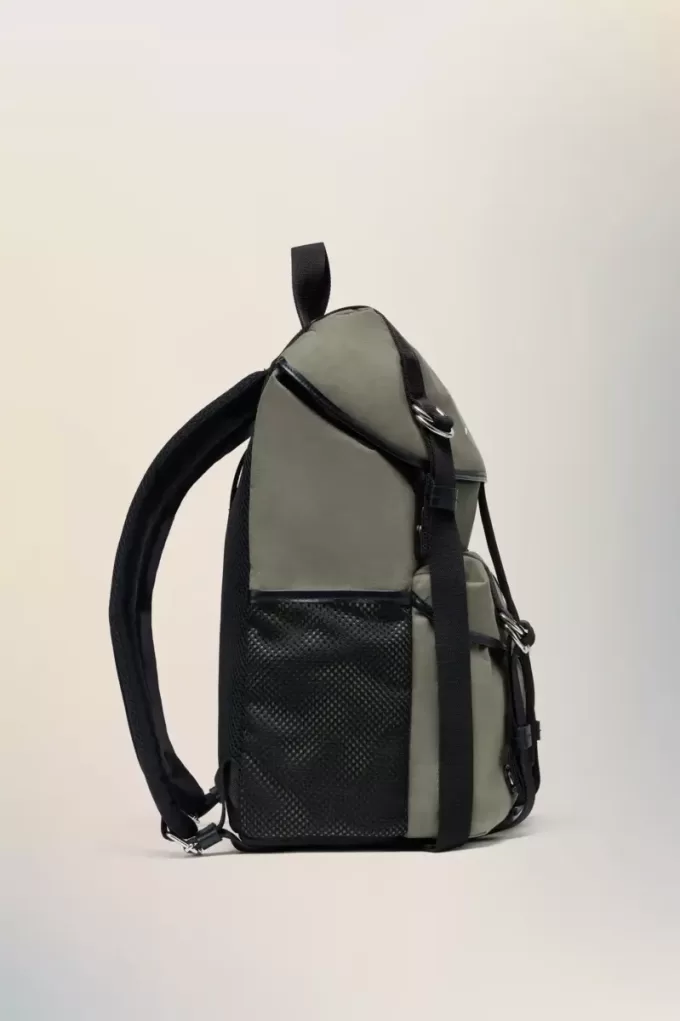 Mittlerer Hightech-Rucksack Mittlerer Hightech-Rucksack