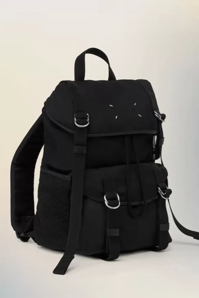 Mittlerer Hightech-Rucksack Mittlerer Hightech-Rucksack