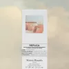 Nachbildung des Eau de Toilette „Bubble Bath“. Nachbildung des Eau de Toilette „Bubble Bath“.