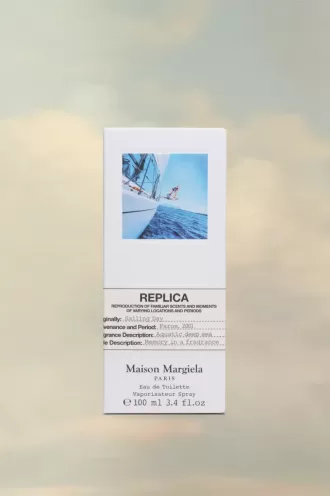 Nachbildung des Eau de Toilette „Sailing Day“.