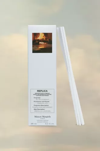 Replik des Duftdiffusors „By the Fireplace“