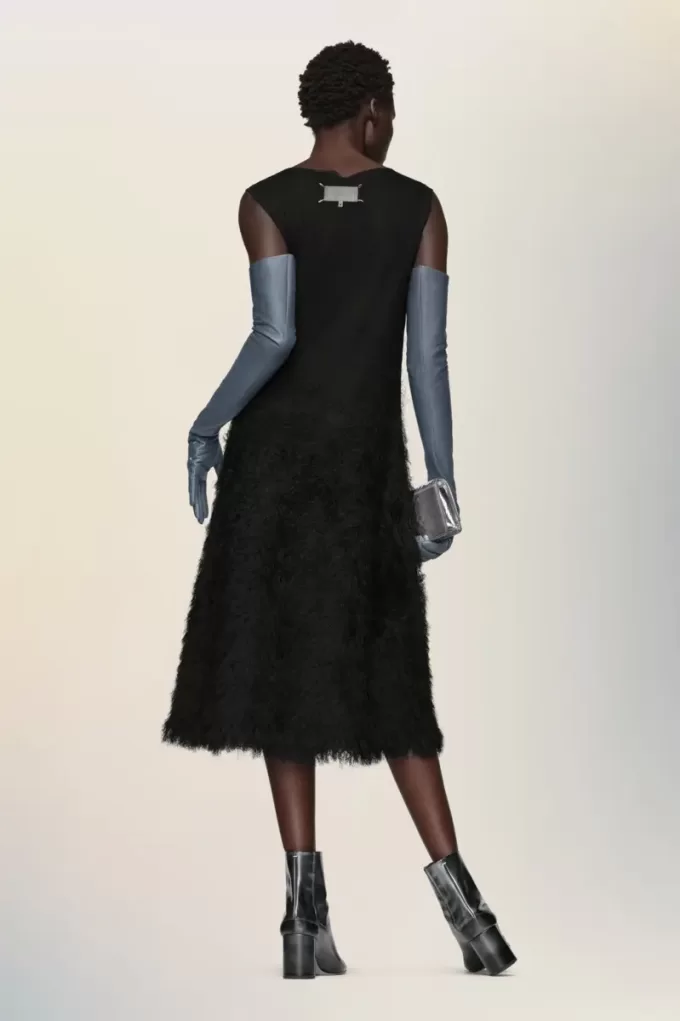 Retrogrades Seidenstrickkleid Retrogrades Seidenstrickkleid