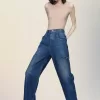 Ärmelloser Body aus technischem Jersey Ärmelloser Body aus technischem Jersey
