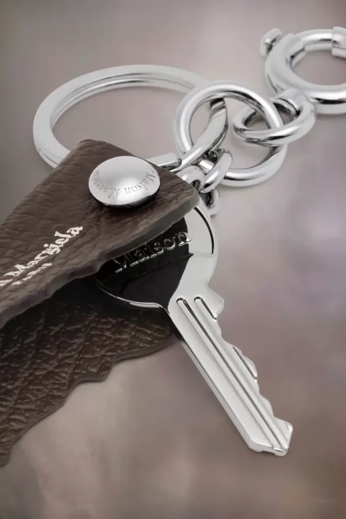 Schlüsselanhänger aus Leder mit Logo Schlüsselanhänger aus Leder mit Logo