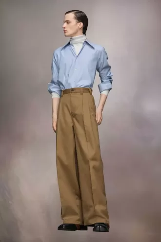 Skater-Chinohose