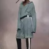 Sommerlicher Kinnstrick-Hoodie