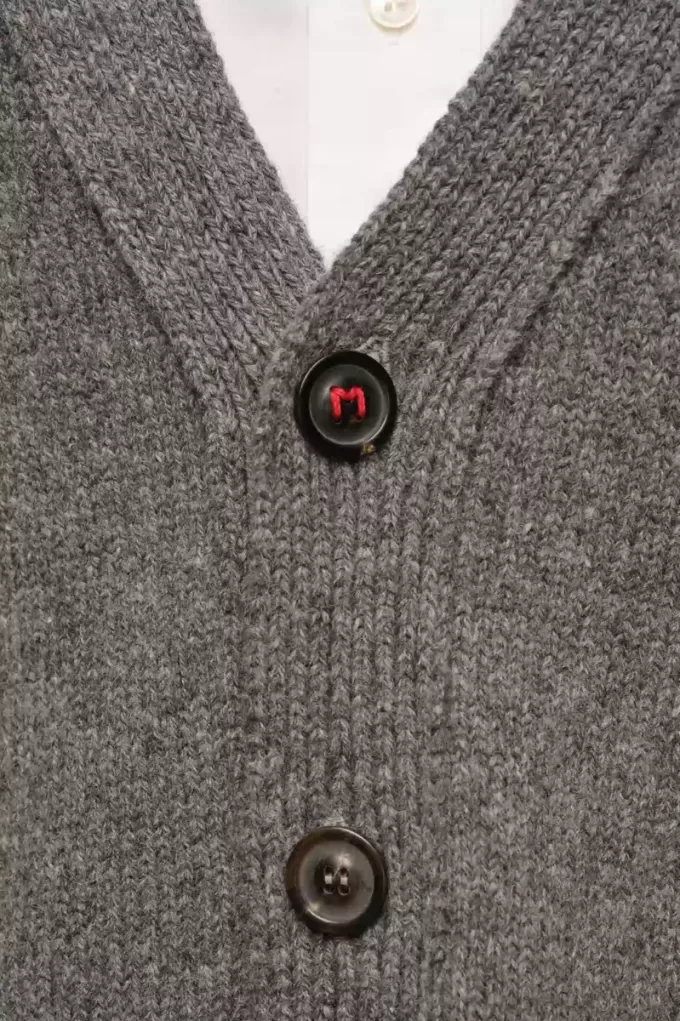 Strickjacke mit Ellenbogenpatches Strickjacke mit Ellenbogenpatches
