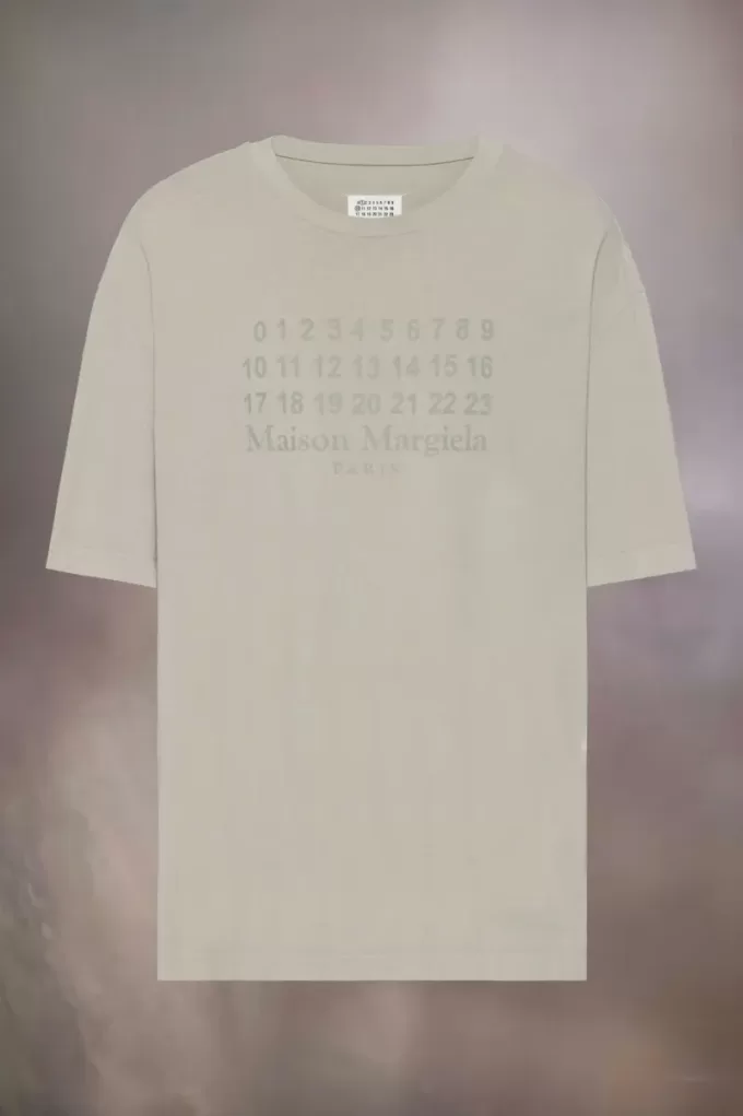 T-Shirt mit numerischem Logo T-Shirt mit numerischem Logo