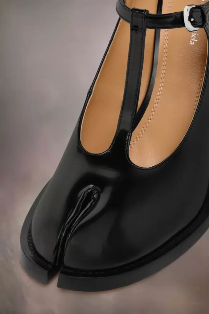 Tabi Bourgeoise Pumps