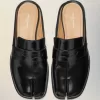 Tabi City Loafer-Pantoletten Tabi City Loafer-Pantoletten