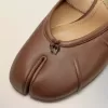 Tabi-Pantolette mit elastischem Band