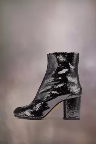 Tabi zerbrochene Spiegelstiefel