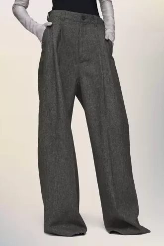 Weite Wollhose
